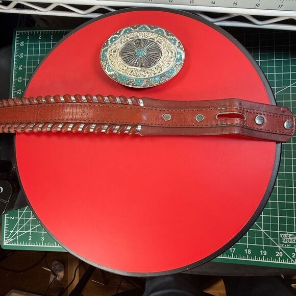 BELT & BUCKLE  |  CRUMRINE® / CIRCLE Y®  |  SILVER LACED BELT  |  MENS 34-US  | - Picture 8 of 15